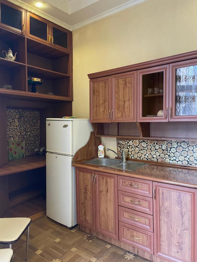 Cozy Apartment On Republic Square Jerevan Eksteriør billede